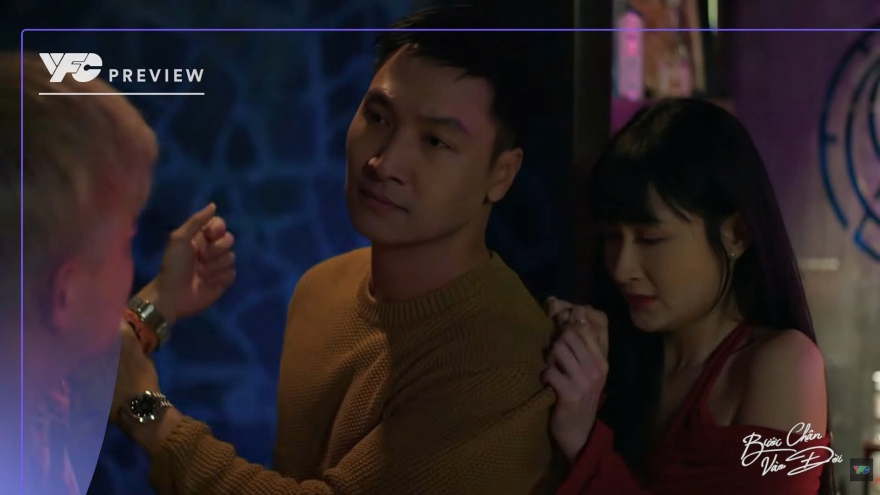 “Bước chân vào đời” tập 7: Trang bị sàm sỡ ở bar, Lâm xuất hiện giải vây