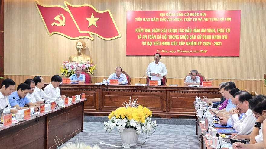 Phó Chủ tịch Quốc hội kiểm tra công tác chuẩn bị bầu cử tại Cà Mau