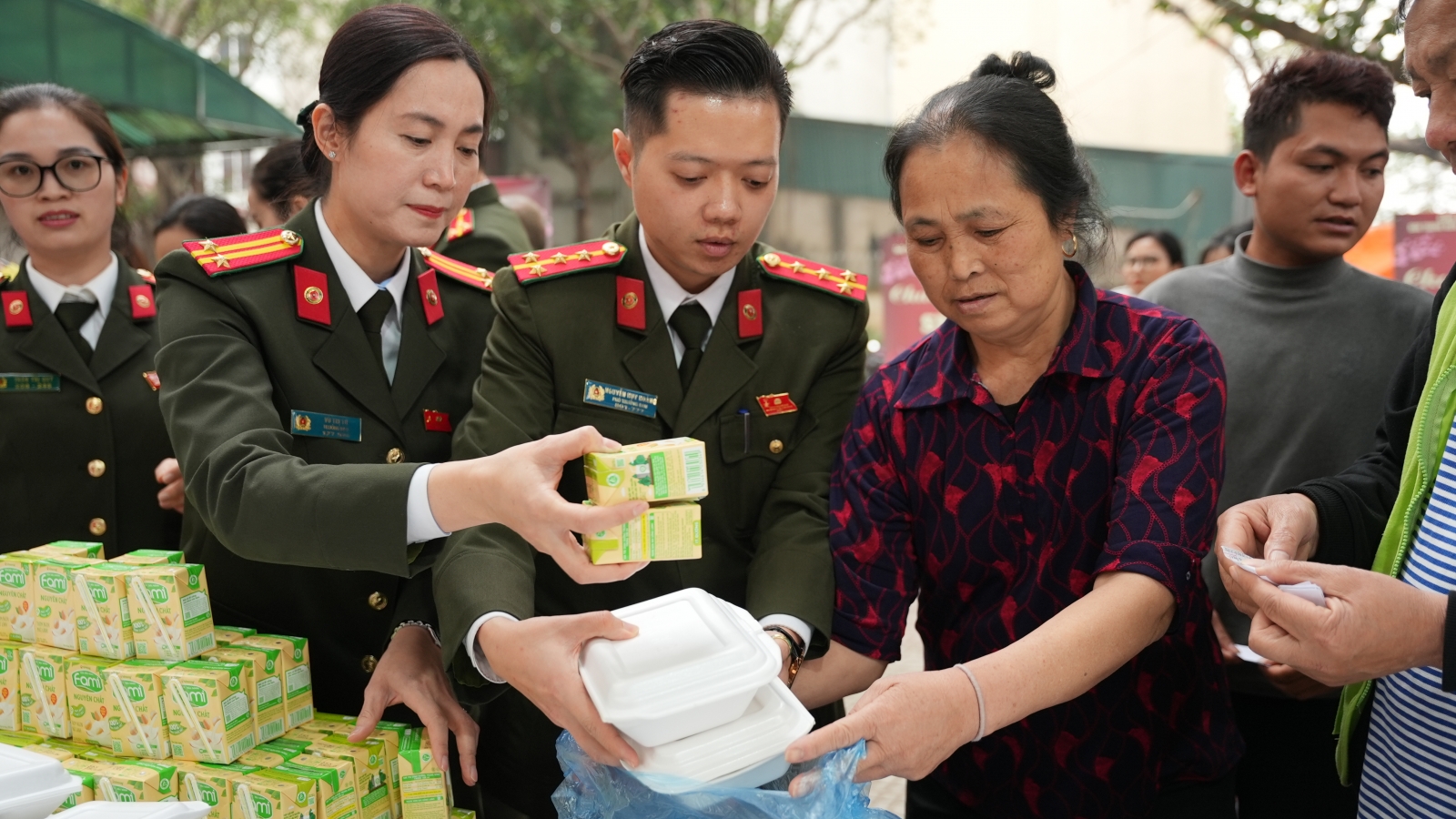 15 năm gắn bó công tác đoàn: Ngọn lửa nhiệt huyết của cán bộ công an tiêu biểu