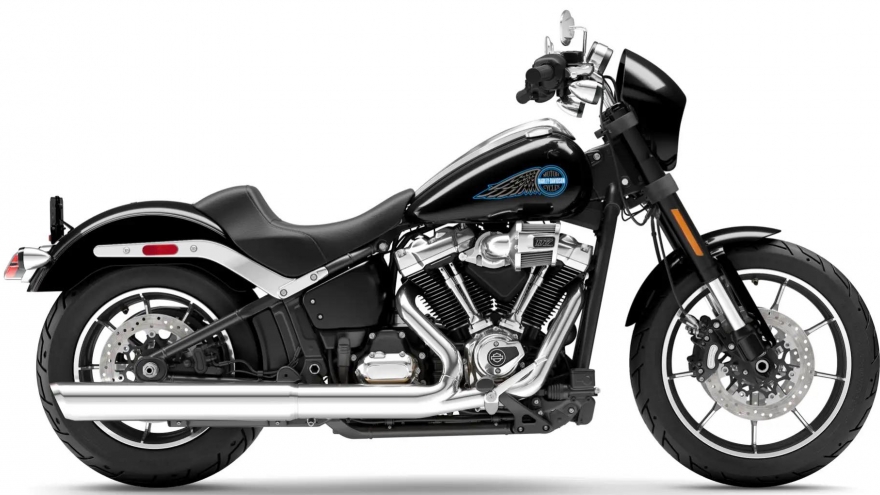 Harley-Davidson 2026 thêm chi tiết mạ crom, Road Glide có yên đơn