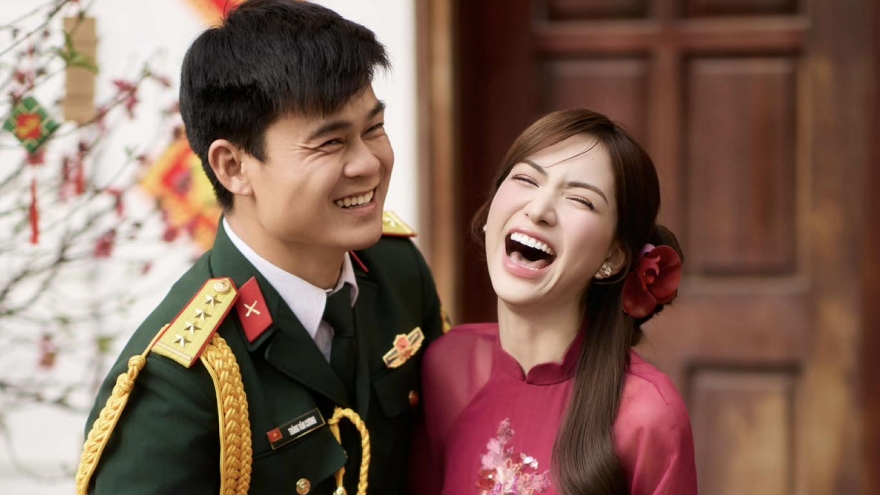 Đức Phúc và Erik mong chờ tới ngày cưới của Hòa Minzy