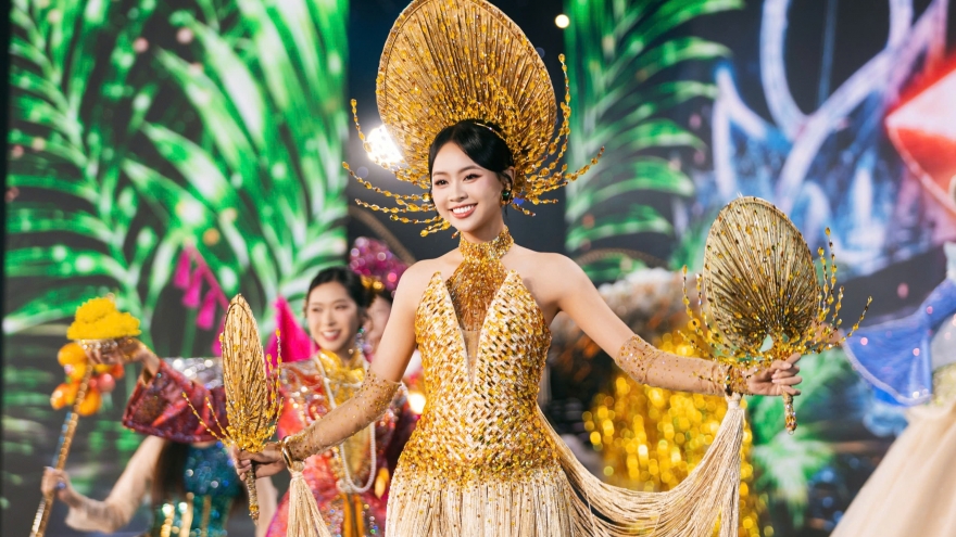 Nữ sinh vượt khó là ứng viên sáng giá tại Miss World Vietnam 2025