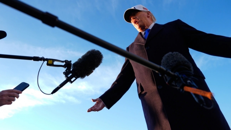 Ông Trump tiết lộ, nhiều quốc gia sẵn sàng điều tàu chiến tới eo biển Hormuz