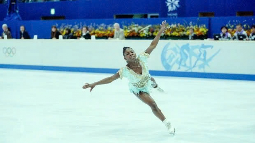 Figure skating legend Surya Bonaly to coach and interact with Vietnamese skaters