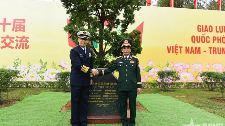 Chinese Defence Minister arrives in Vietnam for border exchange activities