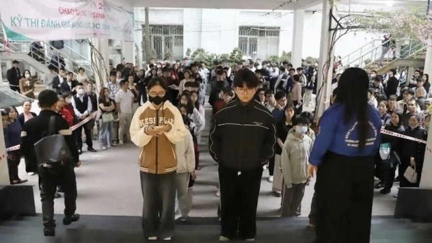 Hơn 16.500 thí sinh bước vào kỳ thi HSA đầu tiên, cuộc “săn suất” đại học từ sớm