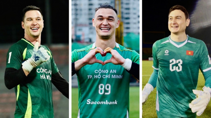 Kim Sang-sik calls up three overseas Vietnamese goalkeepers for Malaysia clash