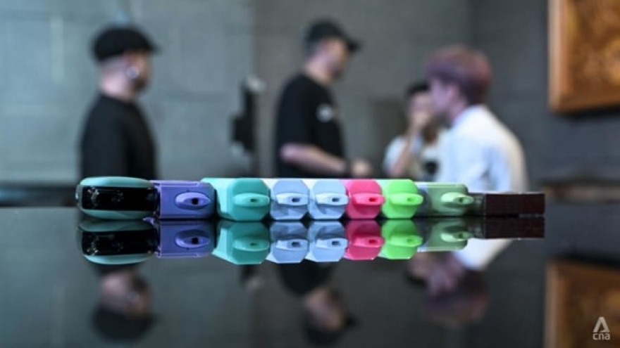 Singapore mạnh tay tăng hình phạt với thuốc lá điện tử: Có thể ngồi tù đến 20 năm