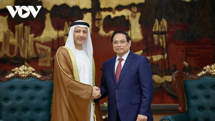 PM urges follow-up on outcomes of phone talks with UAE President