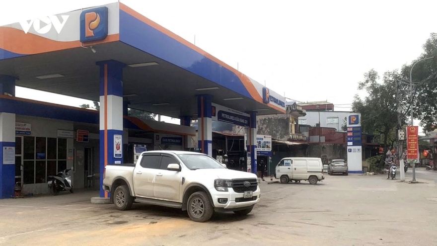 Retail fuel prices move in mixed directions in latest adjustment