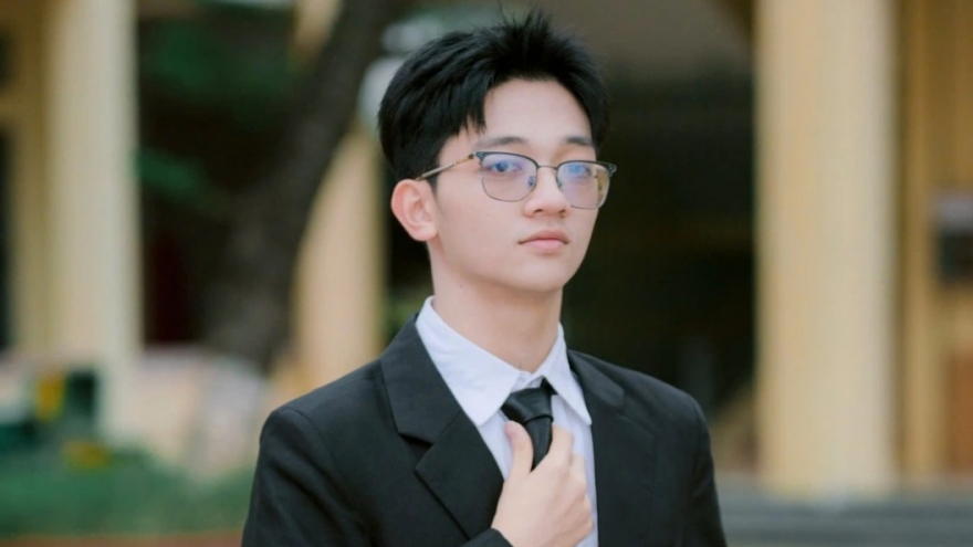 Thủ khoa học giỏi toàn diện, đạt điểm thi đánh giá tư duy cao nhất 6 năm qua