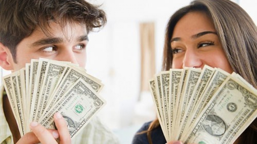 Sau khi kết hôn, phụ nữ tiết kiệm đến đâu cũng đừng tiếc chi tiền cho 3 thứ này