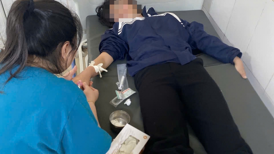 Hưng Yên yêu cầu báo cáo khẩn vụ nữ sinh lớp 7 nghi uống thuốc trừ sâu