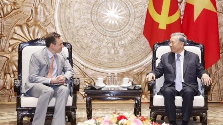 Vietnam regards US as one of its most important partners: Party chief