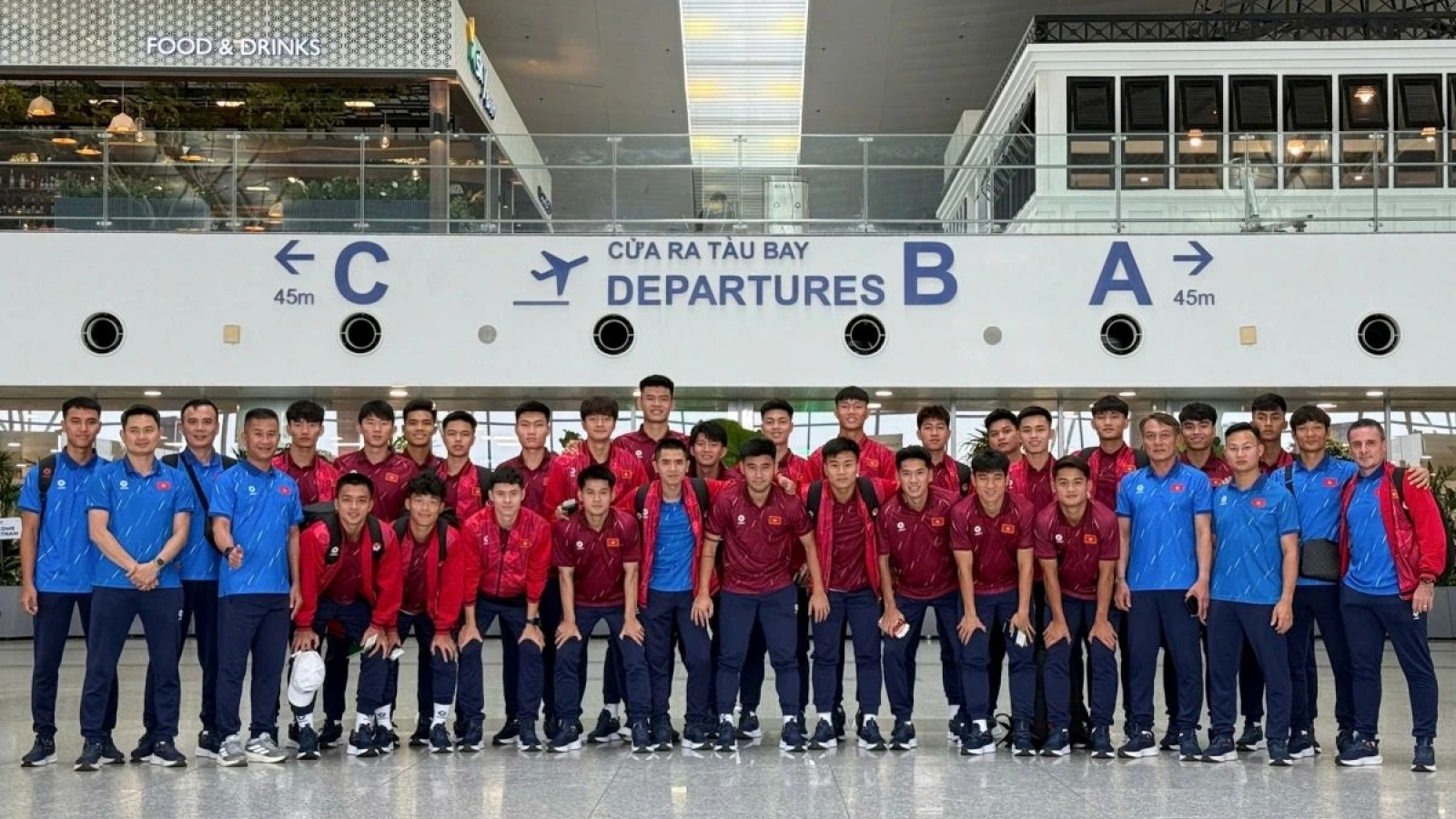 Vietnam U23 depart for CFA Team China 2026 in Xi’an
