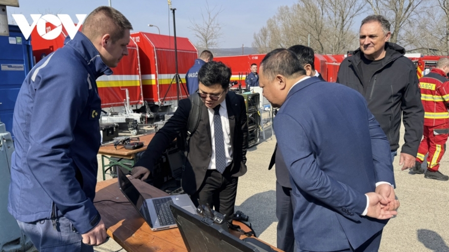 Vietnam, Slovakia move to expand cooperation in firefighting and rescue operations
