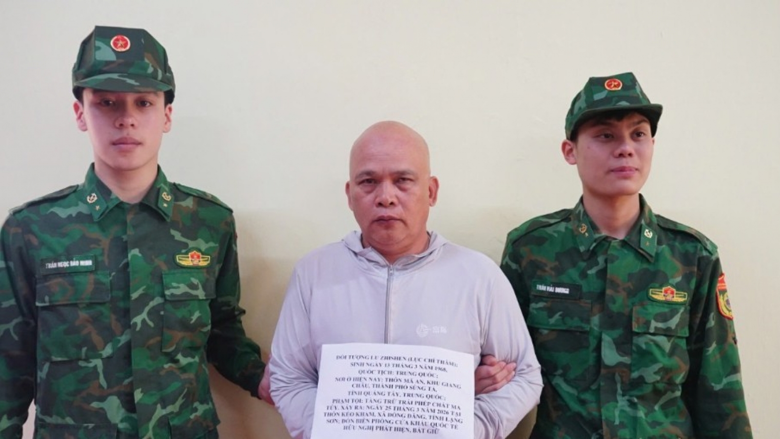 Bắt giữ đối tượng người nước ngoài tàng trữ ma túy tại cửa khẩu ở Lạng Sơn