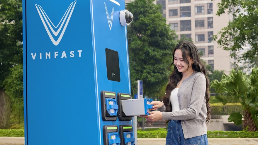 Ưu đãi tới 13%: Người dùng tranh thủ chốt cọc VinFast Feliz II