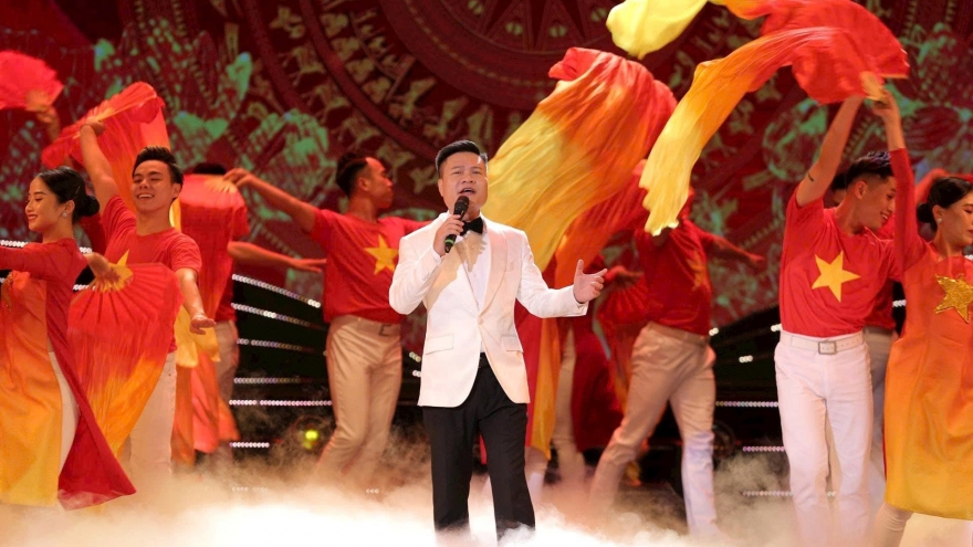 NSƯT Hoàng Tùng gây xúc động với khúc tráng ca tri ân các liệt sĩ Gạc Ma