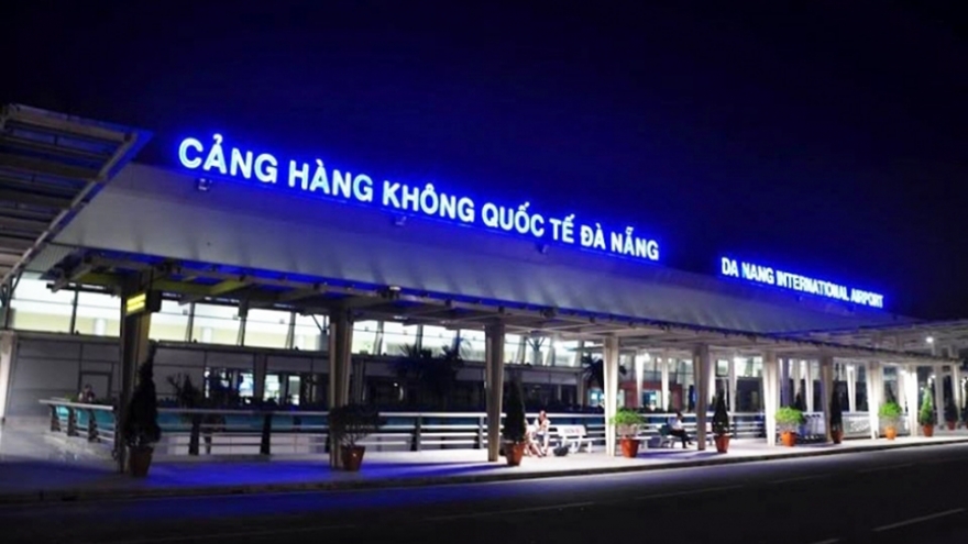 Trả lại 150 triệu đồng cho du khách bỏ quên ở sân bay tại Đà Nẵng
