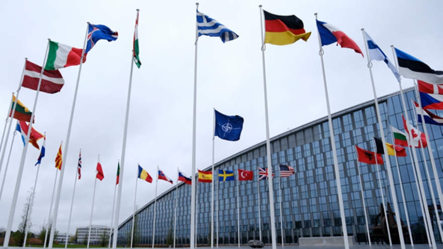 Đông Âu thúc đẩy hiện đại hóa hạ tầng quân sự NATO ở sườn Đông