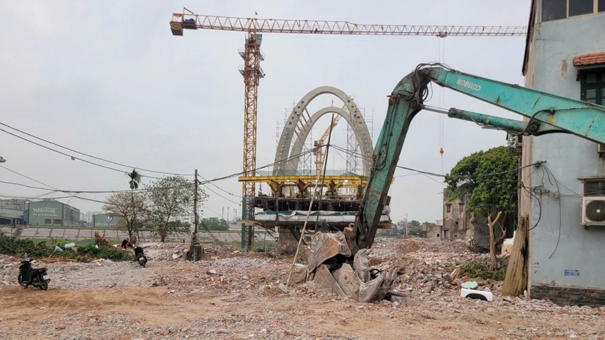 Dự án Cầu đường sắt Đuống: Thi công xuyên “bão giá” xăng dầu và nút thắt mặt bằng