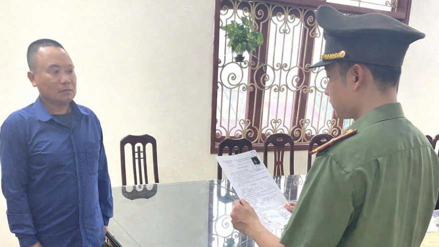 Đối tượng truy nã đặc biệt nguy hiểm ra đầu thú sau hơn 9 năm lẩn trốn