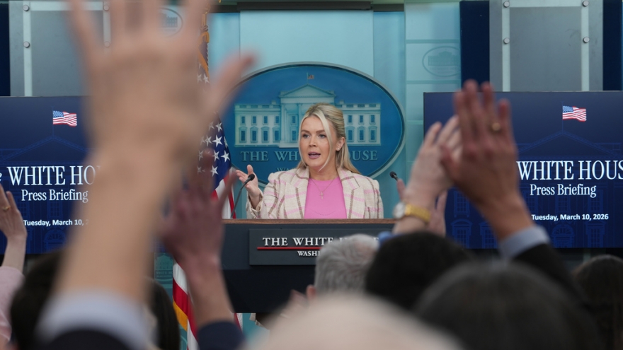 Mỹ xem xét nới lỏng quy định vận tải biển nội địa để hạ nhiệt giá nhiên liệu