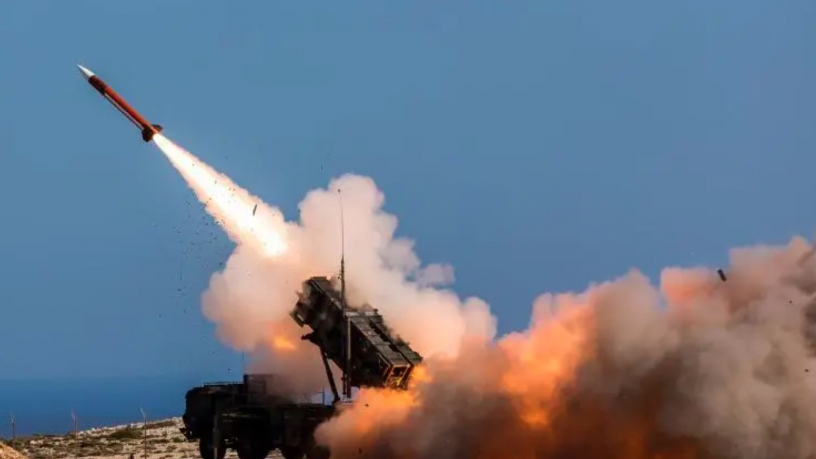 Chiến sự Trung Đông “ngốn” kho Patriot của Mỹ, Ukraine lo mất lá chắn phòng không