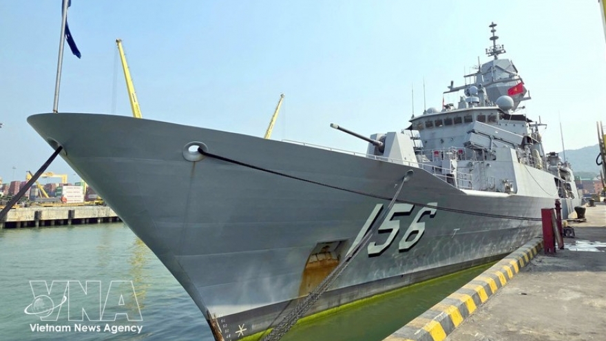 Da Nang welcomes Australian navy ship for friendly visit