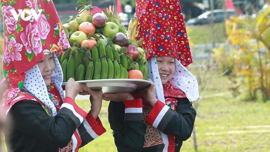 Spring festival revives ethnic traditions in border regions