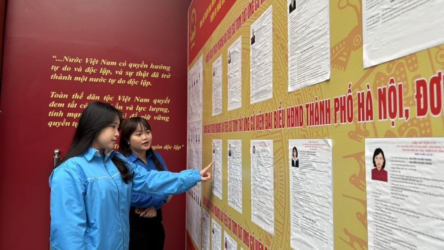 Cử tri gửi gắm lá phiếu của mình vào những đại biểu xứng đáng