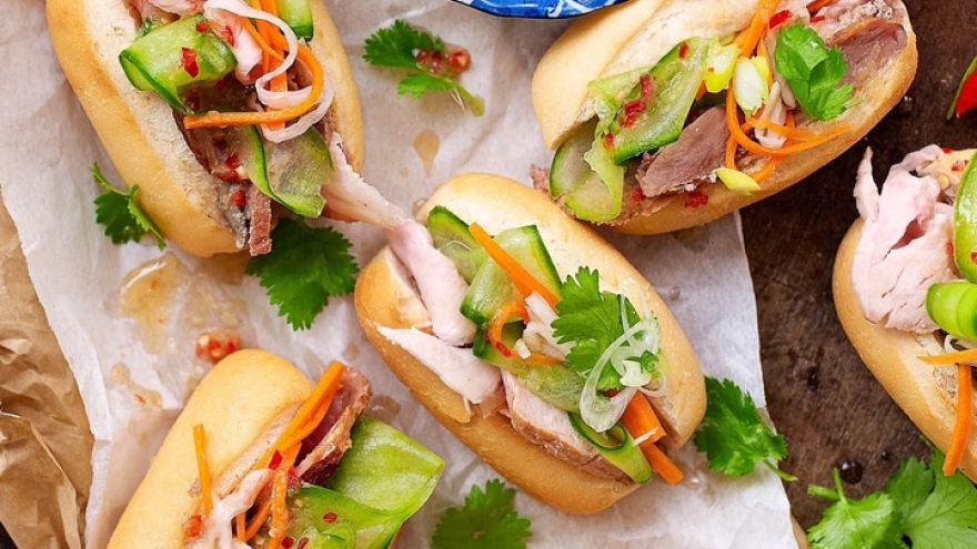 Vì sao bánh mì dễ gây ngộ độc hàng loạt?
