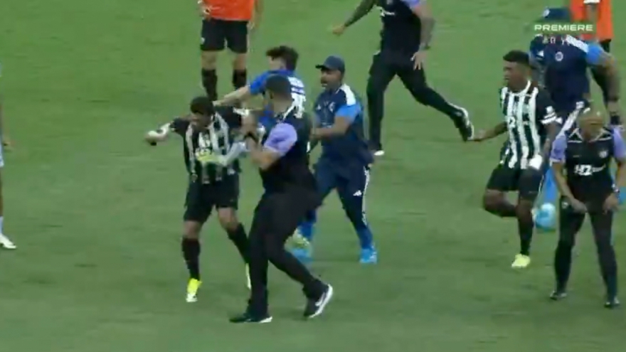 Bóng đá Brazil phá kỷ lục về thẻ đỏ sau trận hỗn chiến