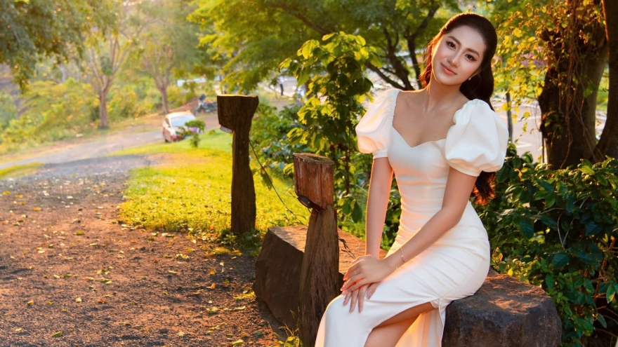 Hoa hậu Hà Trúc Linh gây thương nhớ bởi vẻ đẹp trong trẻo, nhẹ nhàng