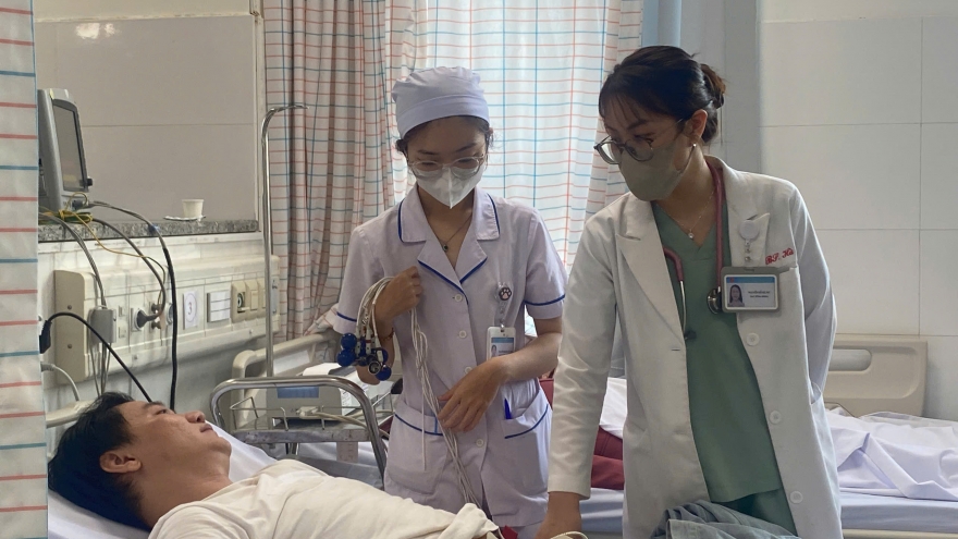 54 người nghi ngộ độc sau ăn bánh mì tại Vũng Tàu