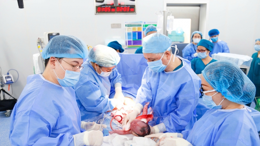 Chương trình phát thanh đặc biệt tri ân y bác sĩ nhân Ngày Thầy thuốc Việt Nam