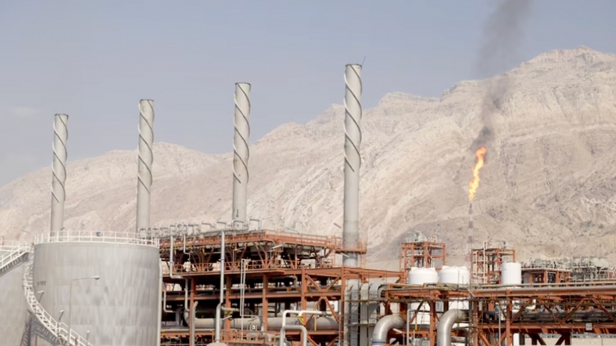 Ông Trump kêu gọi Israel ngừng tấn công vào cơ sở năng lượng của Iran