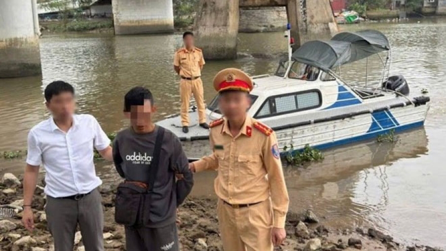 Triệt phá tụ điểm ma túy dưới gầm cầu Tam Bạc, Hải Phòng