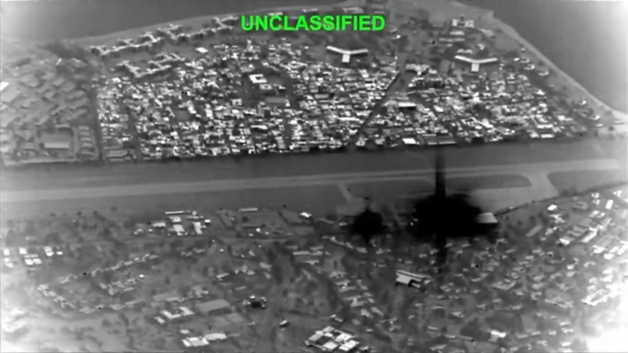 Ông Trump đăng video Mỹ tấn công đảo Kharg của Iran