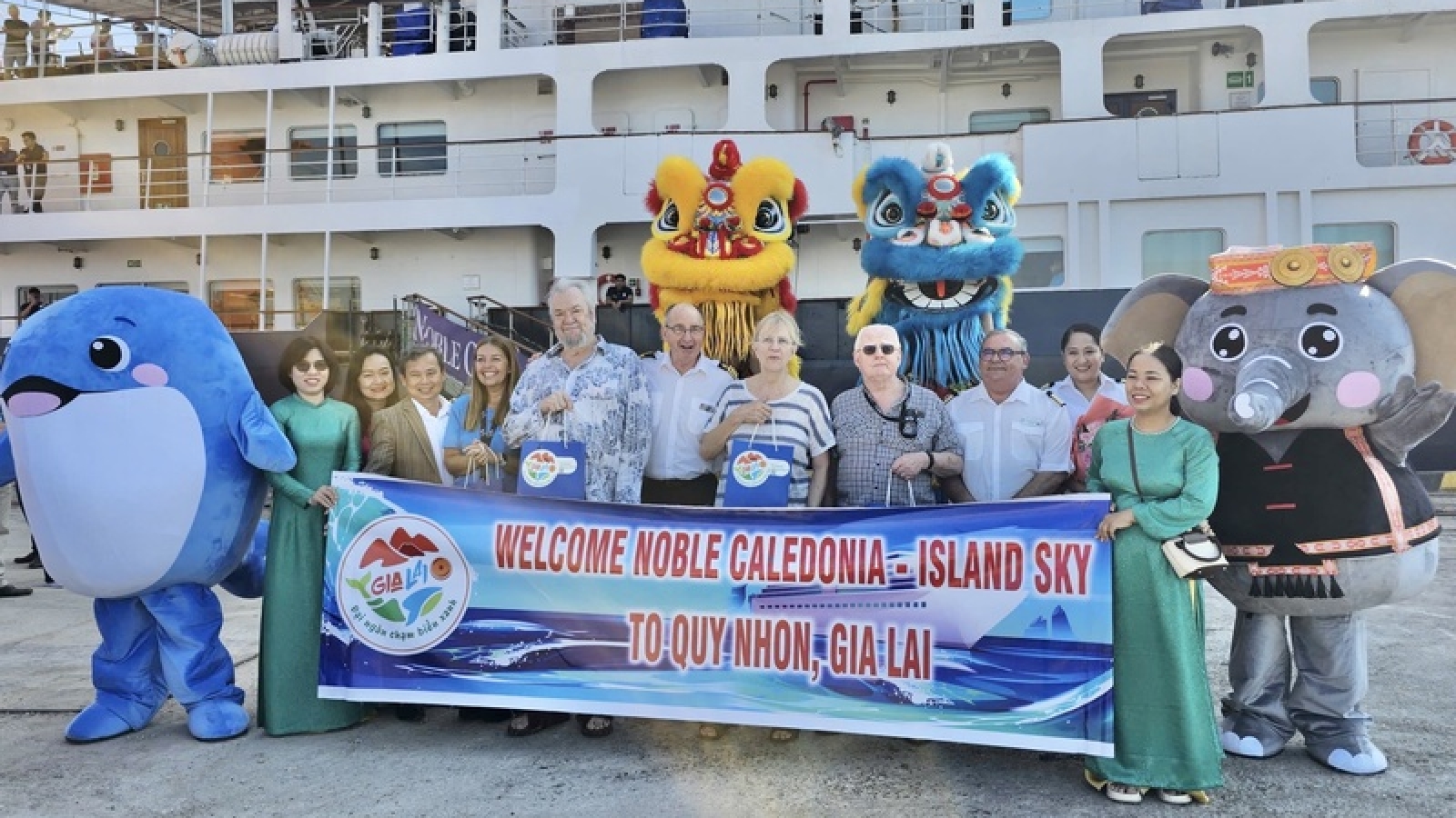 Quy Nhon greets Island Sky cruise ship with 180 passengers on board