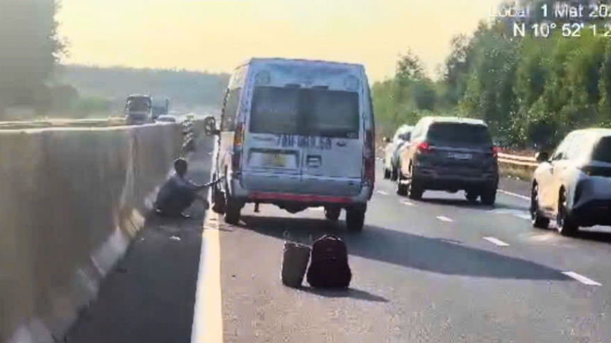 CSGT chỉ ra lỗi của tài xế khi xe gặp sự cố trên cao tốc, có thể bị phạt nặng