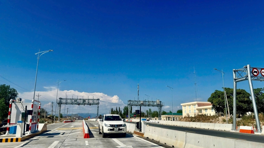 5 tuyến cao tốc Bắc - Nam chính thức thu phí từ 22h tối nay