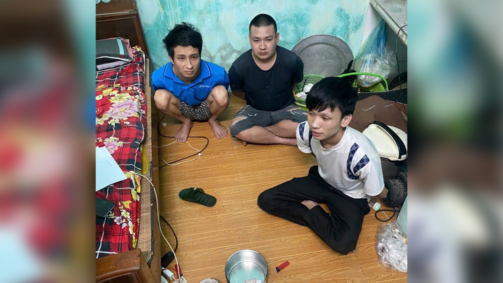 Bắt 3 đối tượng “bay lắc” trong phòng đóng kín