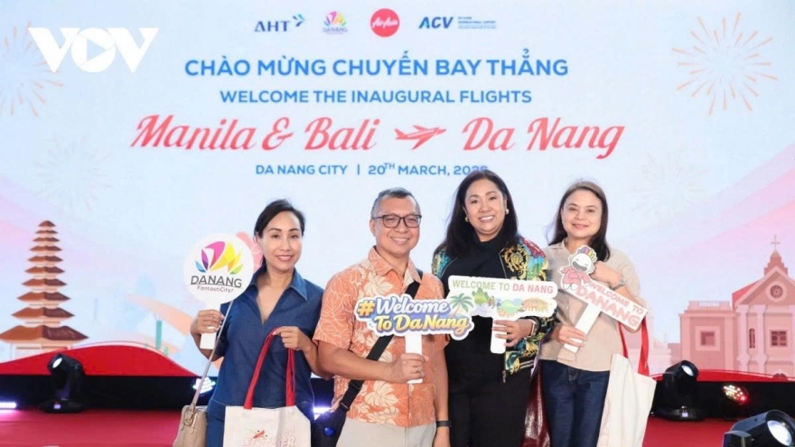AirAsia launches new routes connecting Da Nang with Manila, Bali