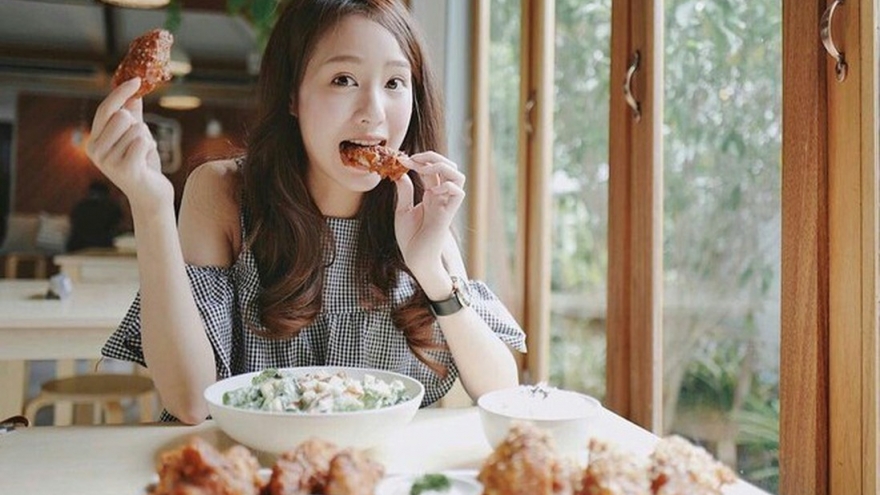 Ngỡ ngàng 5 thói quen ăn uống tưởng tốt cho sức khỏe lại khiến tuổi thọ sụt giảm