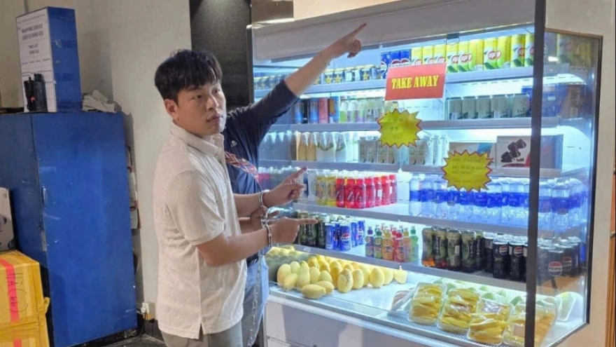 Đối tượng người nước ngoài giết người "bị tóm" khi đang chờ lên máy bay