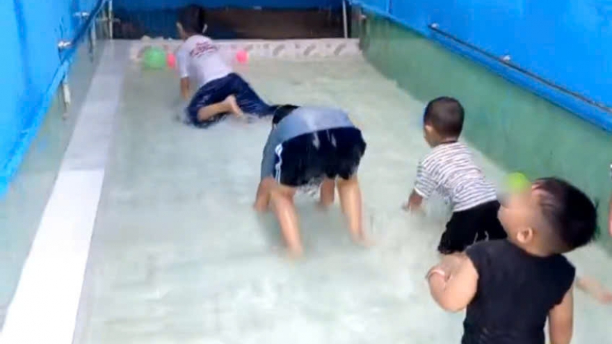 Trẻ 2 tuổi bị đuối nước tại nhà vệ sinh của nhóm trẻ tư nhân ở Đồng Tháp