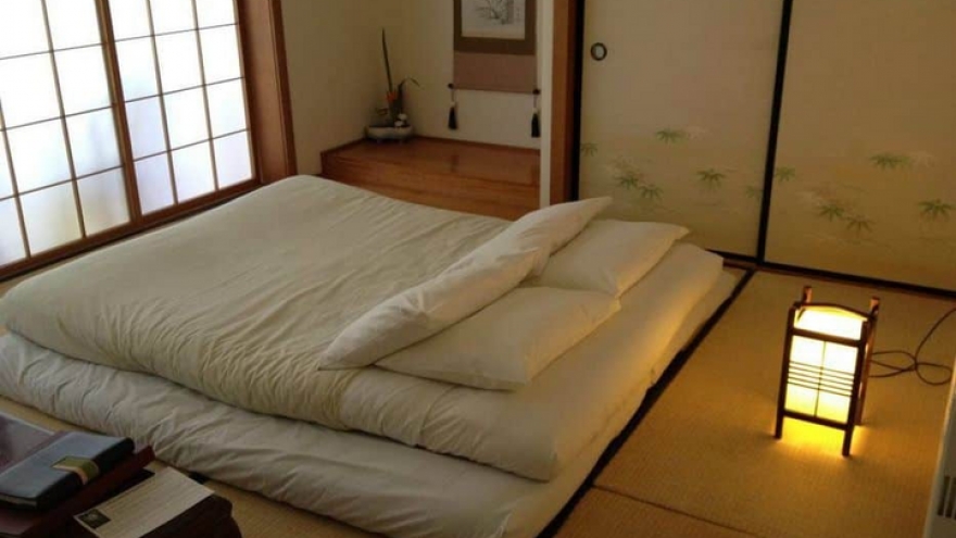 Vì sao người Nhật không ngủ giường mà trải nệm nằm trên sàn?