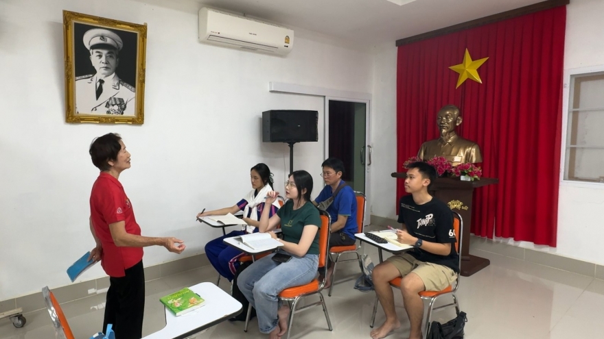 Bầu cử Quốc hội khóa XVI: Điểm tựa niềm tin của người Việt ở nước ngoài